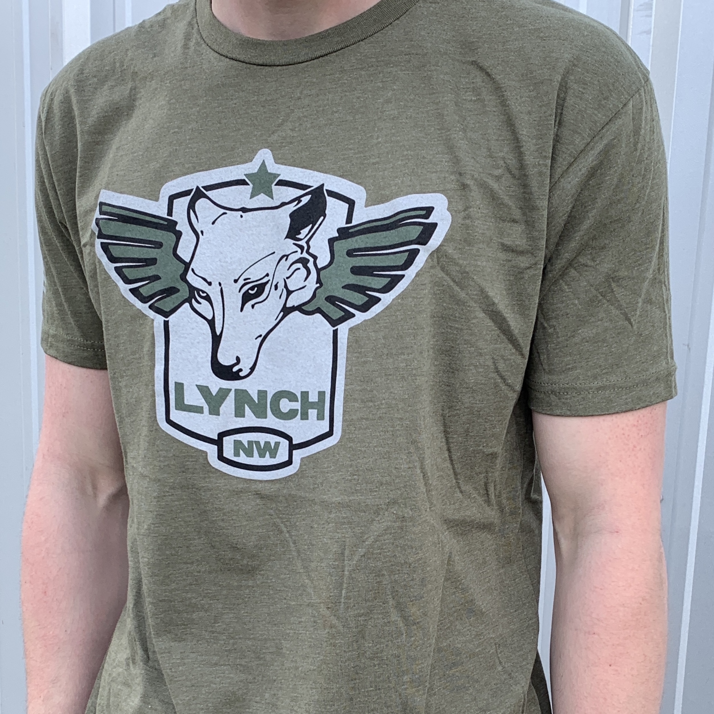 lynch. NEKOS Tシャツ　ＸＬ GreenWolfWingNextLevelTShirtLy