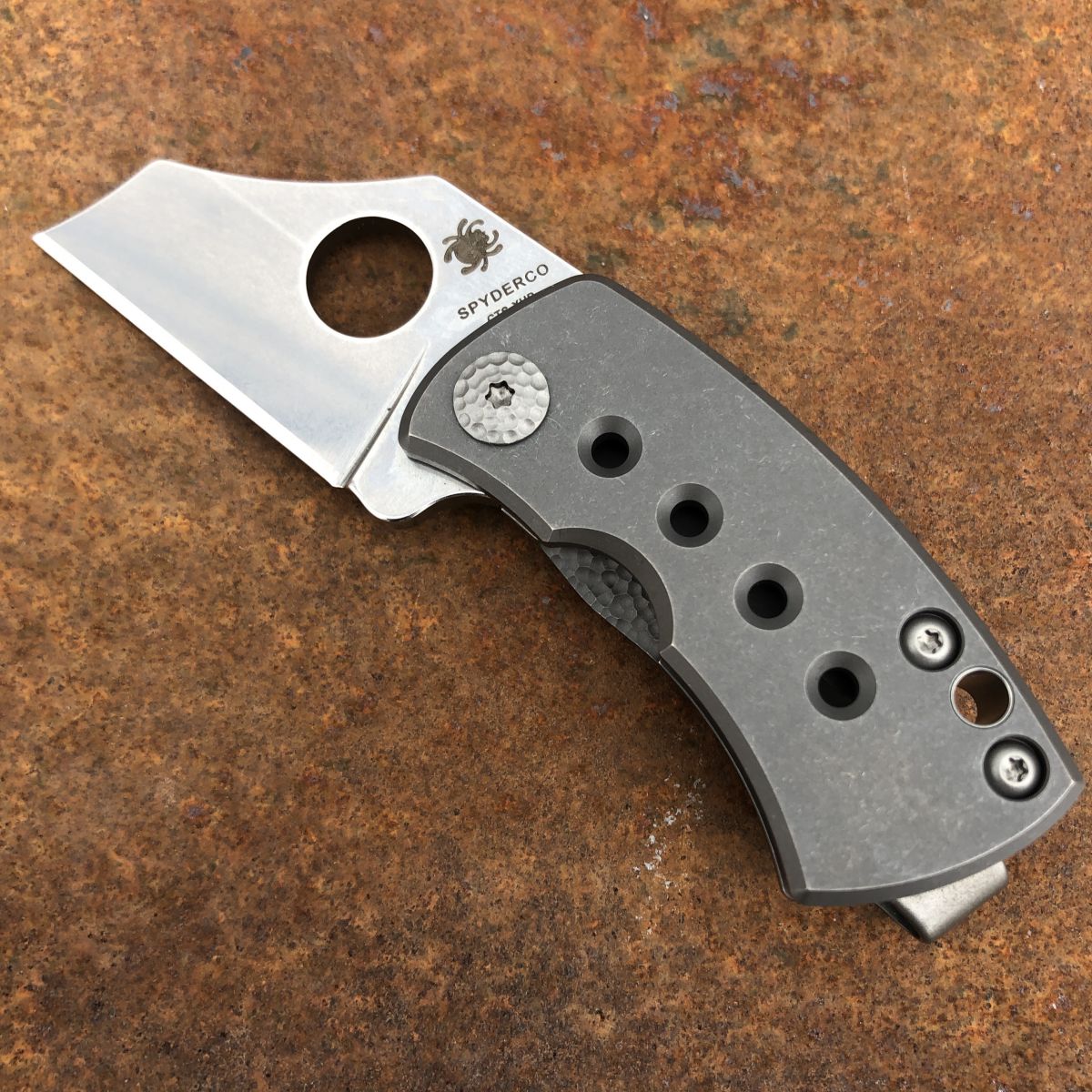 Spyderco McBee Titanium Gray Scales CTS-XHP Blade (C236TIP) Deep 