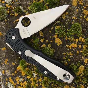 Spyderco Delica 4 Black FRN VG-10 Blade Folding Knife