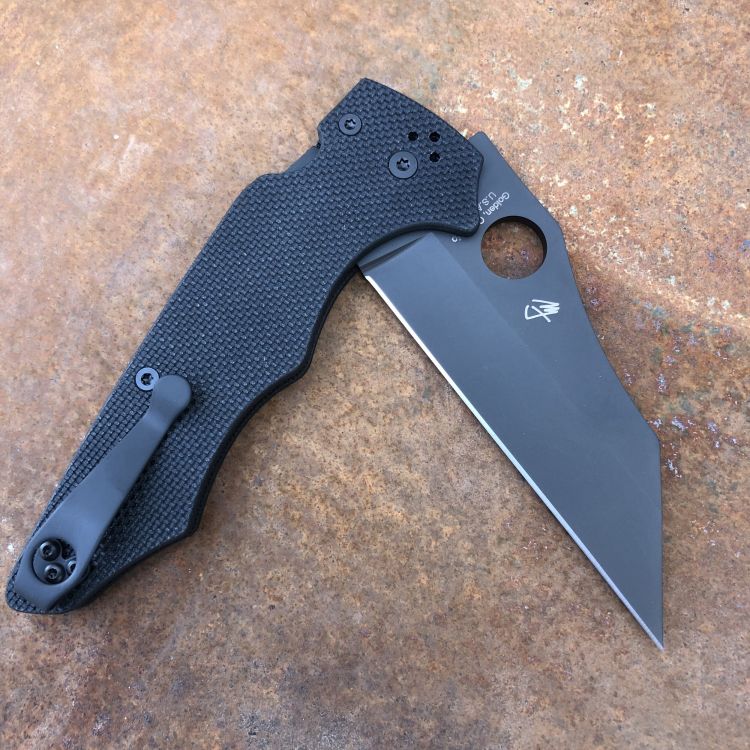 Spyderco Yojumbo Black G10 Scales Black S30V Blade Deep Carry Titanium Clip