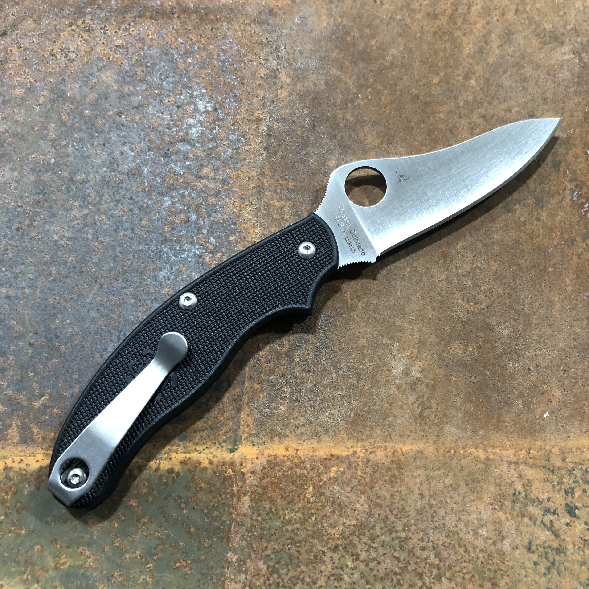 Spyderco UK Penknife Black FRN CTS-BD1 Drop Point Blade (C94PBK3 