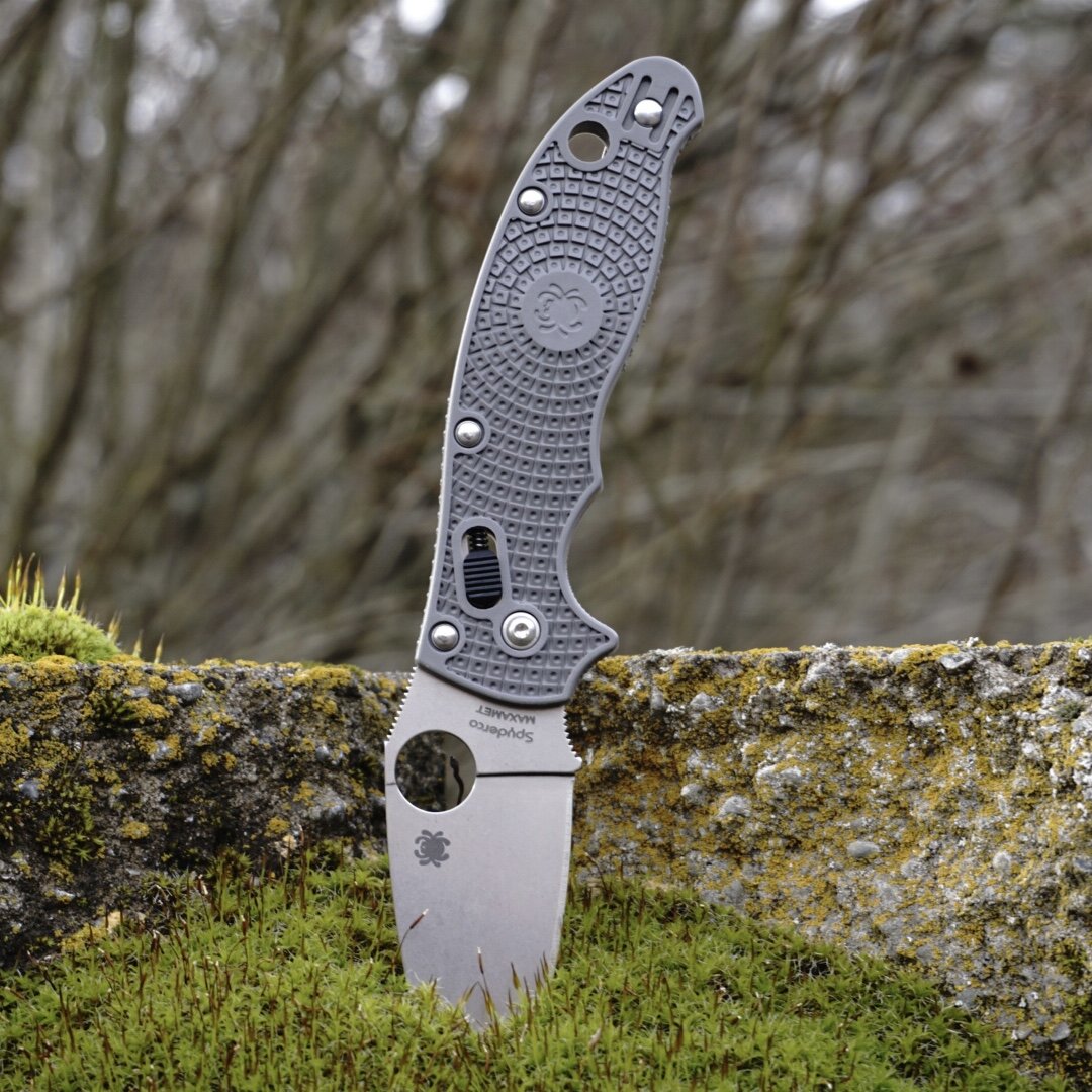 Spyderco Manix 2 LW Gray FRCP Scales Maxamet Blade (C101PGY2) Deep