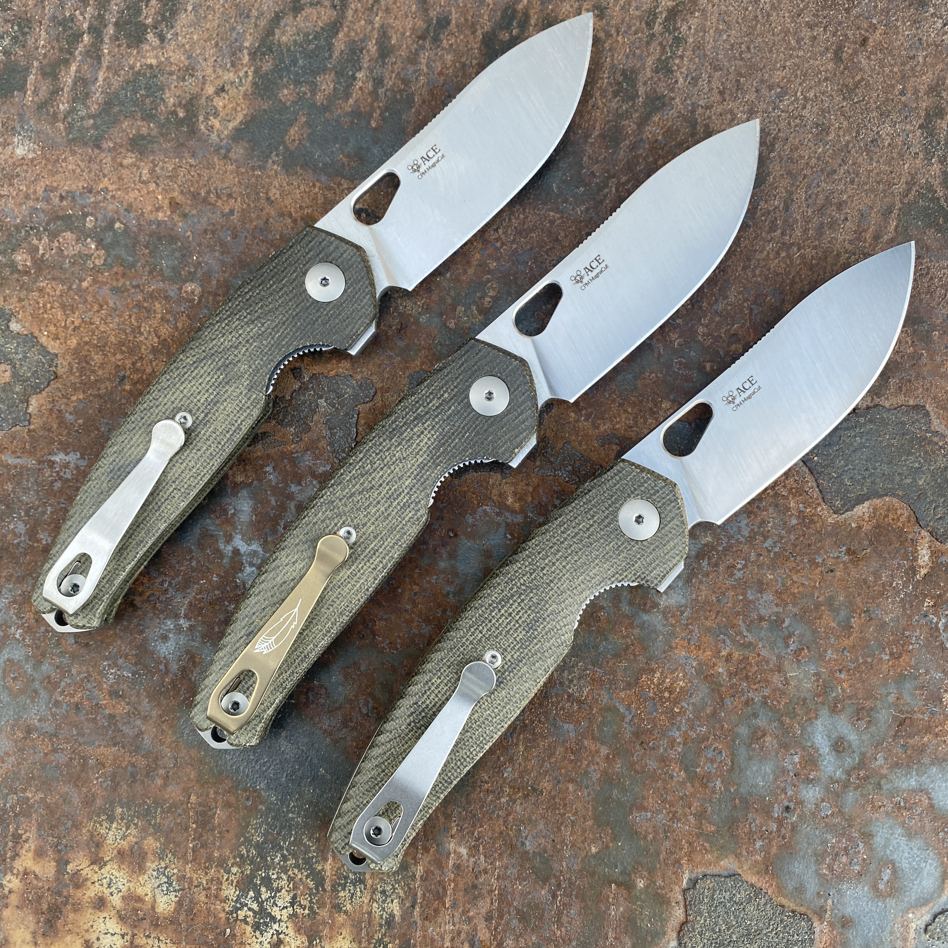 GiantMouse ACE Jagt Green Canvas Micarta Magnacut Satin Blade