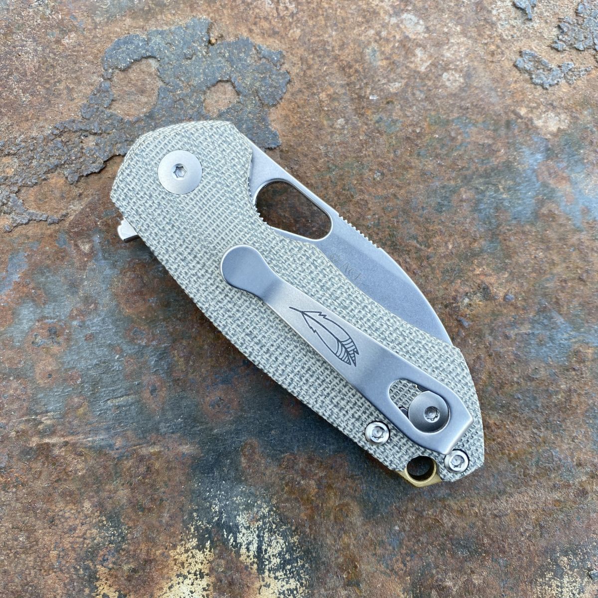 GiantMouse ACE RIV Green Canvas Micarta Magnacut Stonewashed Blade