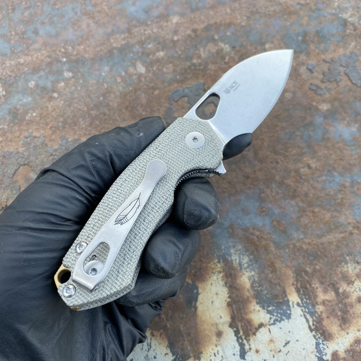 GiantMouse ACE RIV Green Canvas Micarta Magnacut Stonewashed Blade