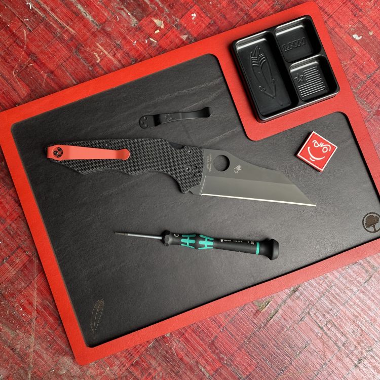 LynchNW Leather Breakdown Pad with Black Aluminum Tray