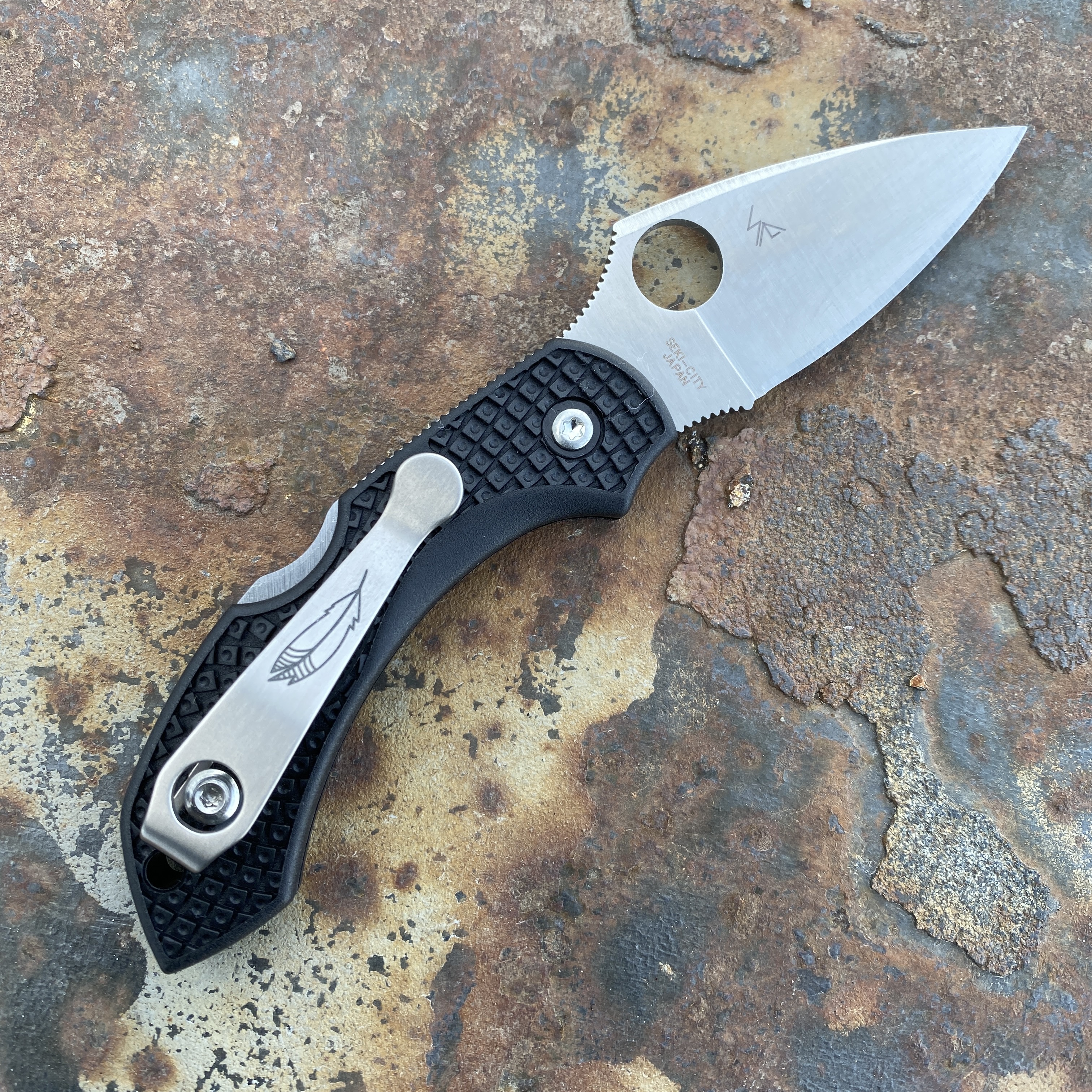 Spyderco Dragonfly 2 Black FRN VG-10 Deep Carry Titanium Clip