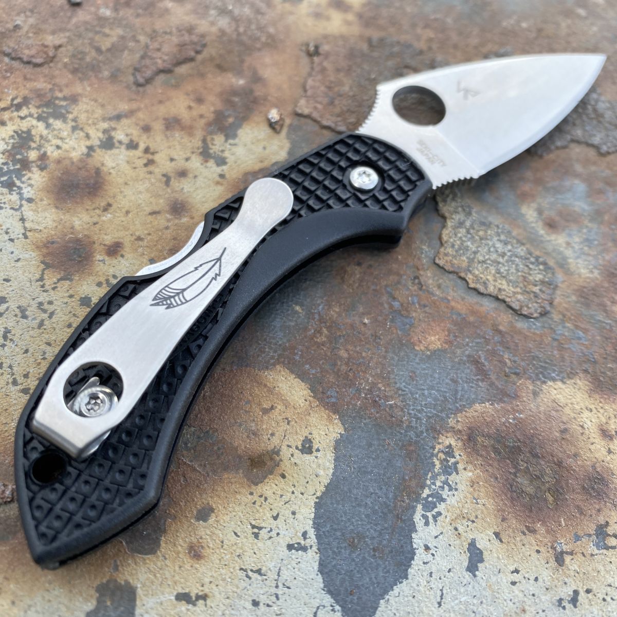 NAVAJA TÁCTICA SPYDERCO DRAGONFLY 2 WHARNCLIFFE, CON CLIP