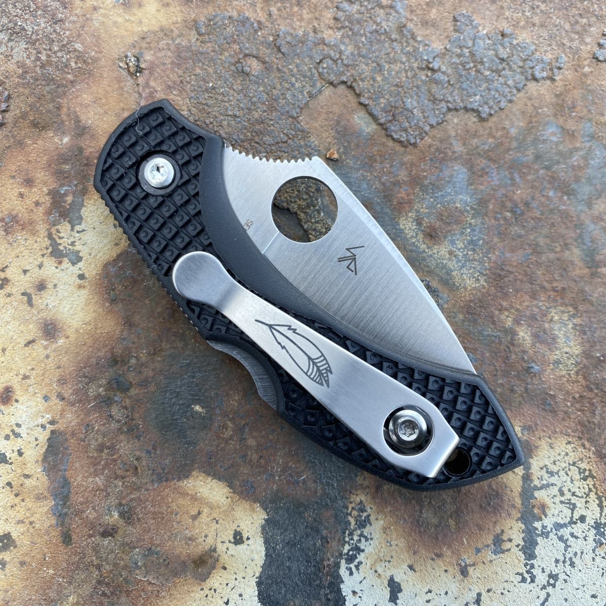 NAVAJA TÁCTICA SPYDERCO DRAGONFLY 2 WHARNCLIFFE, CON CLIP