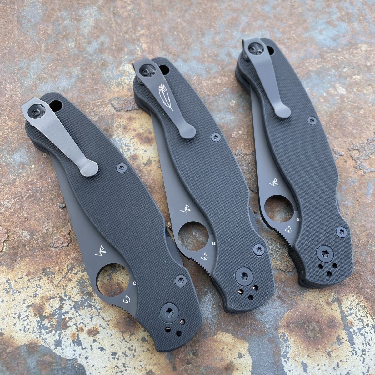 【定価5.2万✨】Deuxieme Classe BLACK Military Spyderco Military 2 Black G10 Scales Black S30V Blade (C36GPBK2