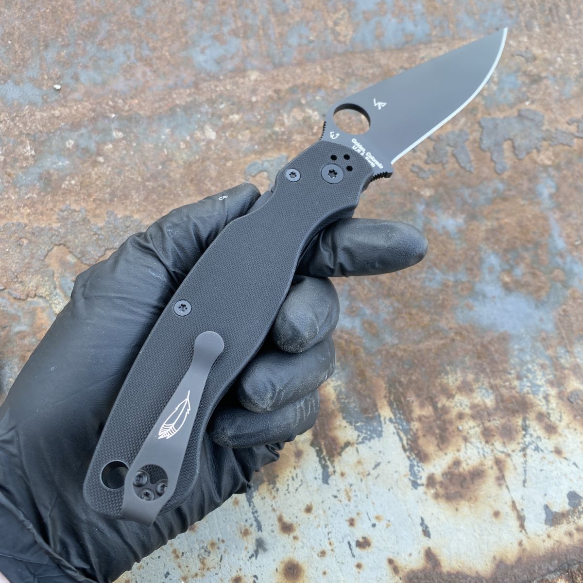 Spyderco Military 2 Black G10 Scales Black S30V Blade Spyderco Military 2 Black G10 Scales Black S30V Blade