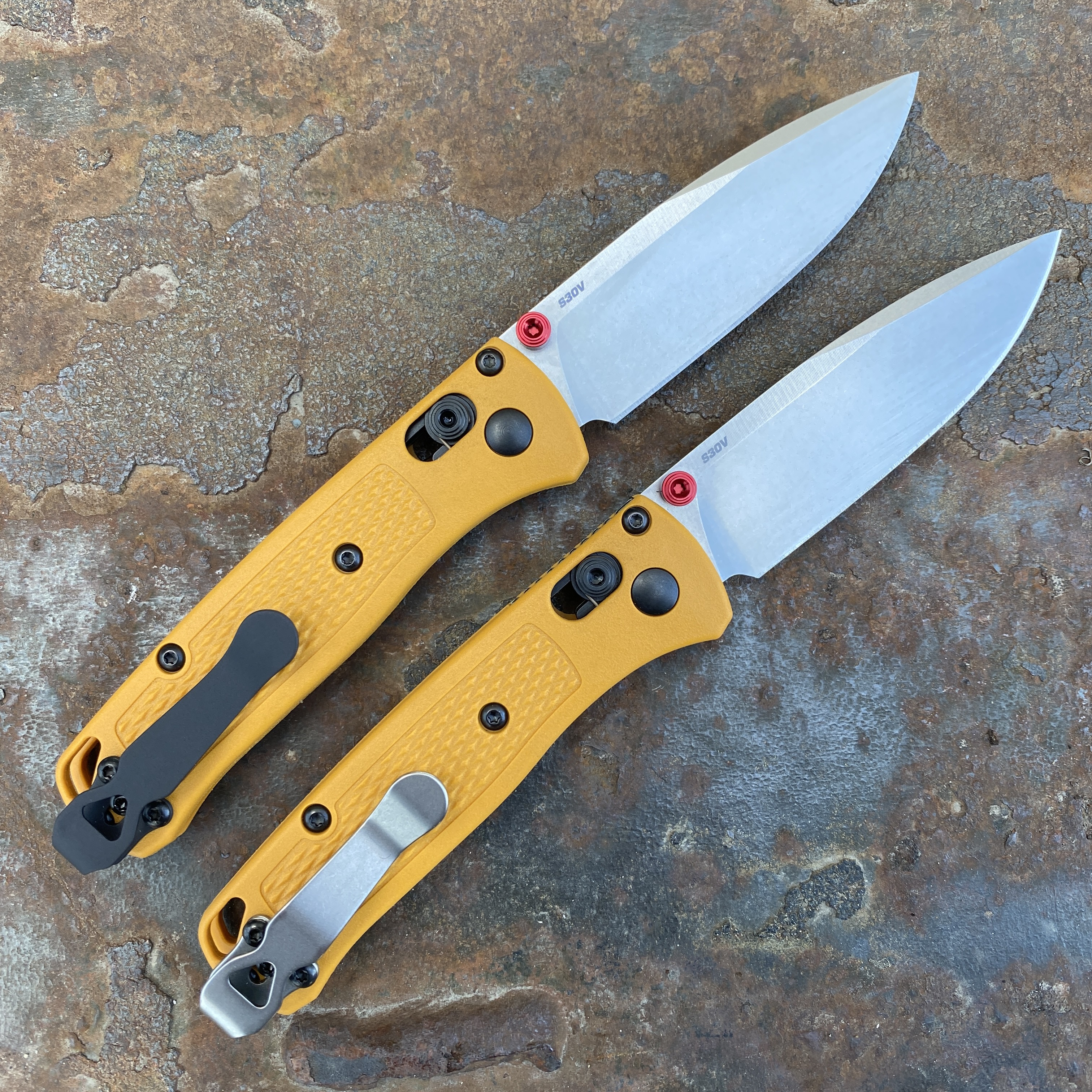 Benchmade Mini Bugout Daybreak Yellow Grivory Scales 2.3" Satin S30V