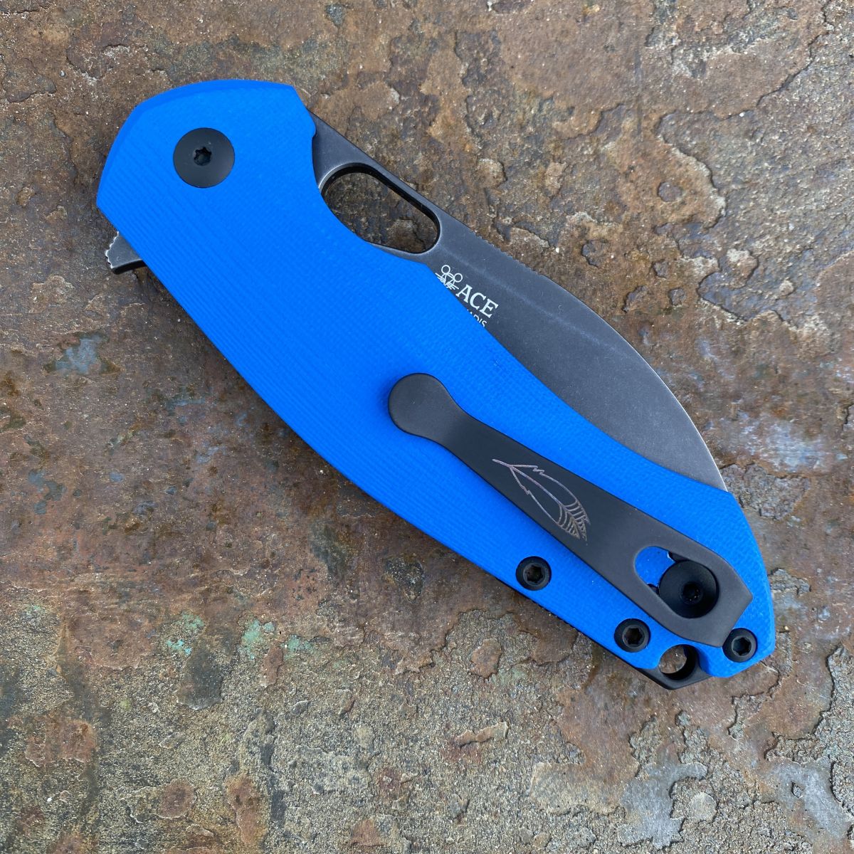 GiantMouse ACE Biblio XL Blue G10 Vanadis PVD Blade (BIBLIO-XL-BLU