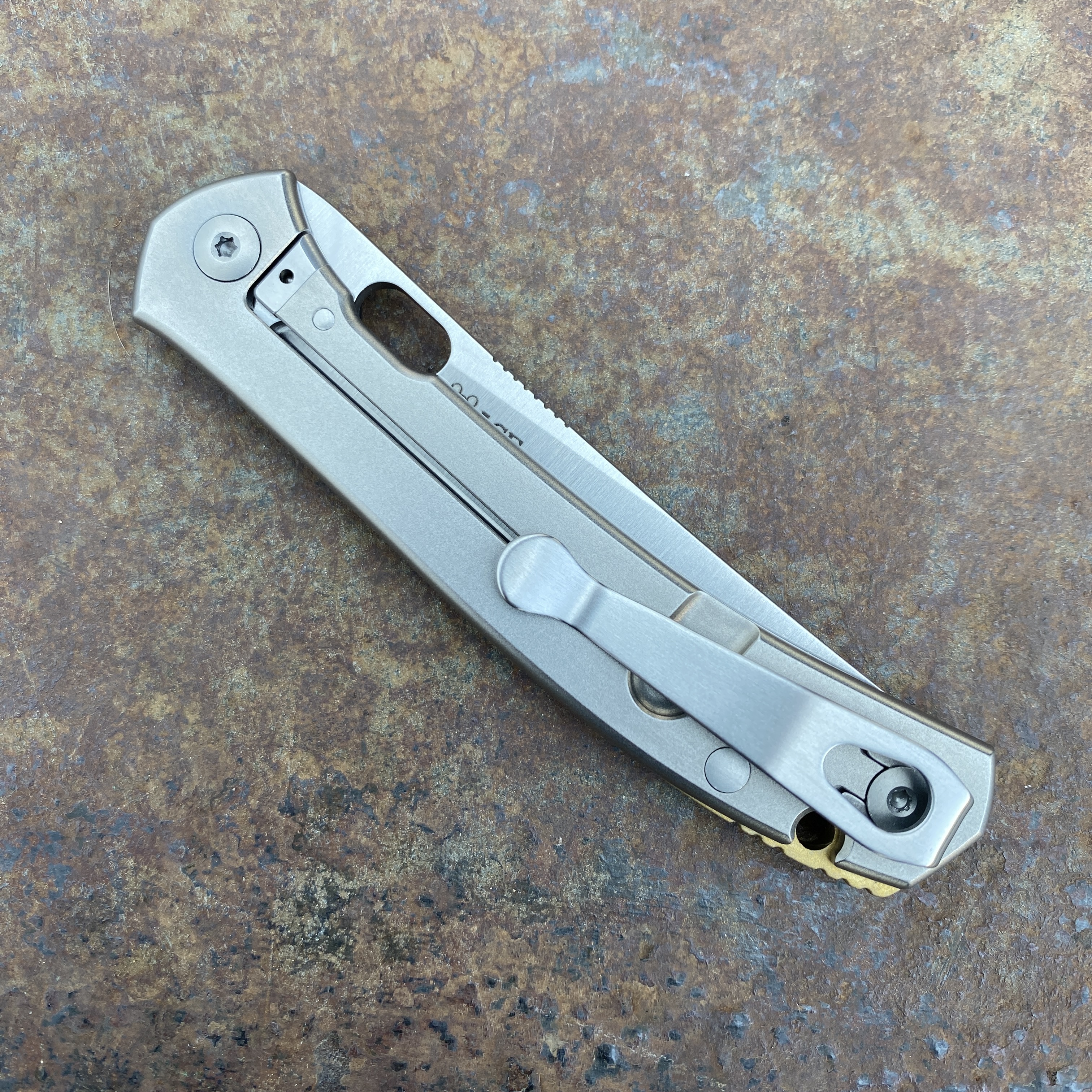 GiantMouseACEBleeckerFramelock