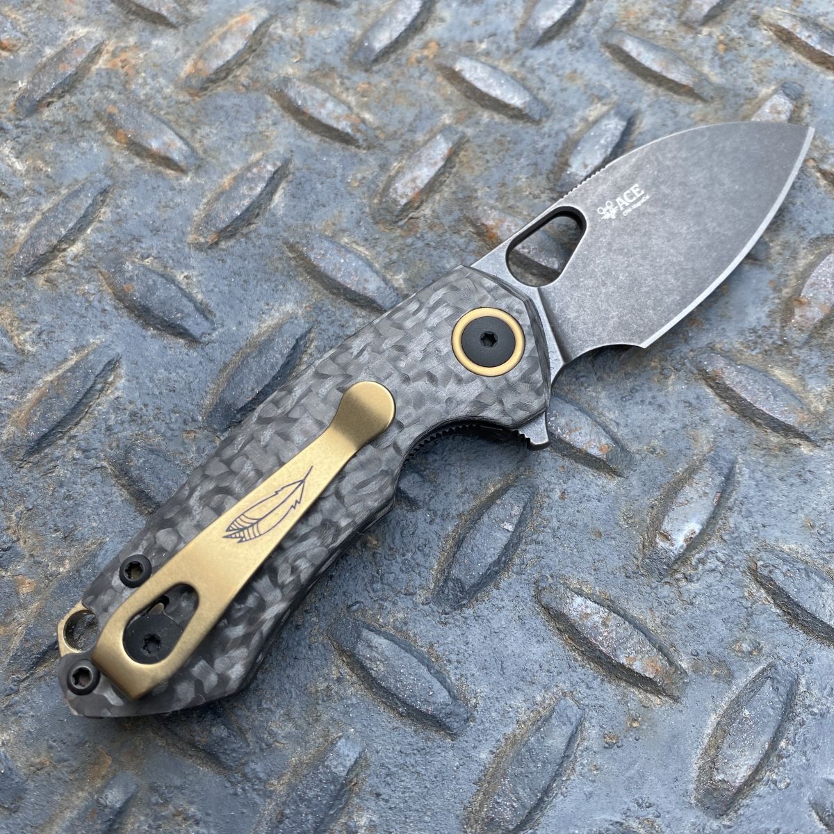 GiantMouse ACE RIV Liner Lock Carbon Fiber PVD Magnacut Blade (RIV