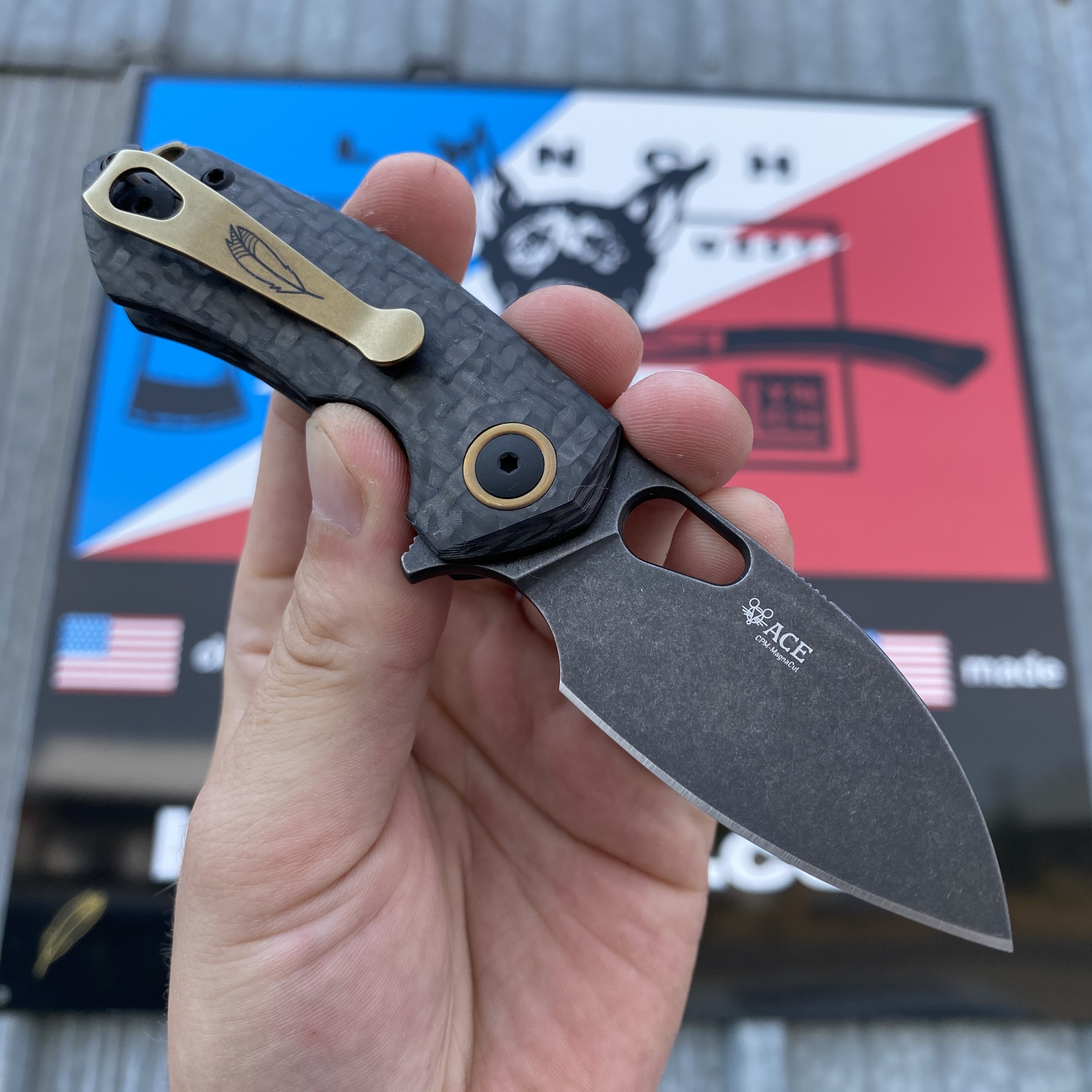 GiantMouse ACE RIV Liner Lock Carbon Fiber PVD Magnacut Blade (RIV