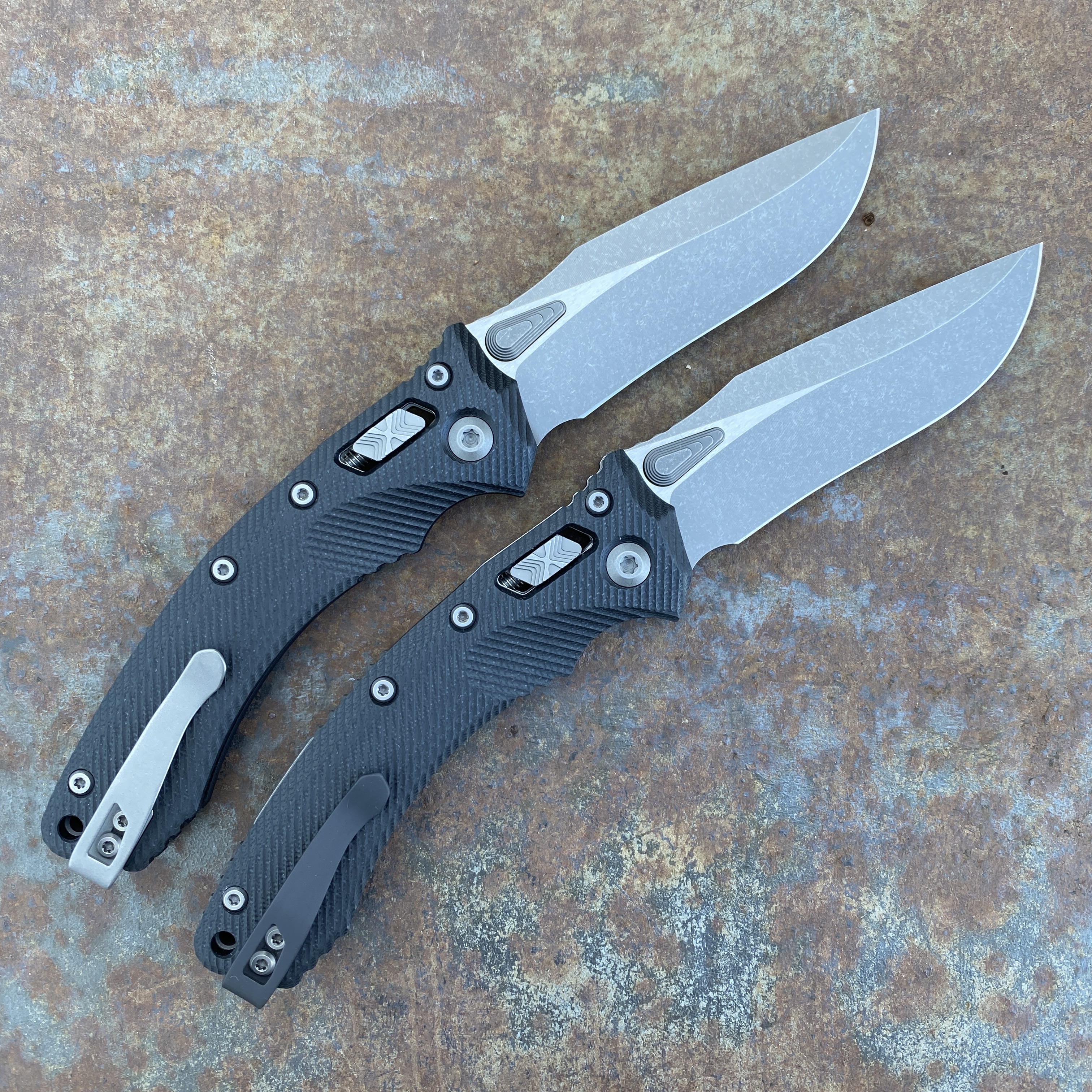 Microtech Amphibian Ram-Lok Fluted Black G10 Apocalyptic M390