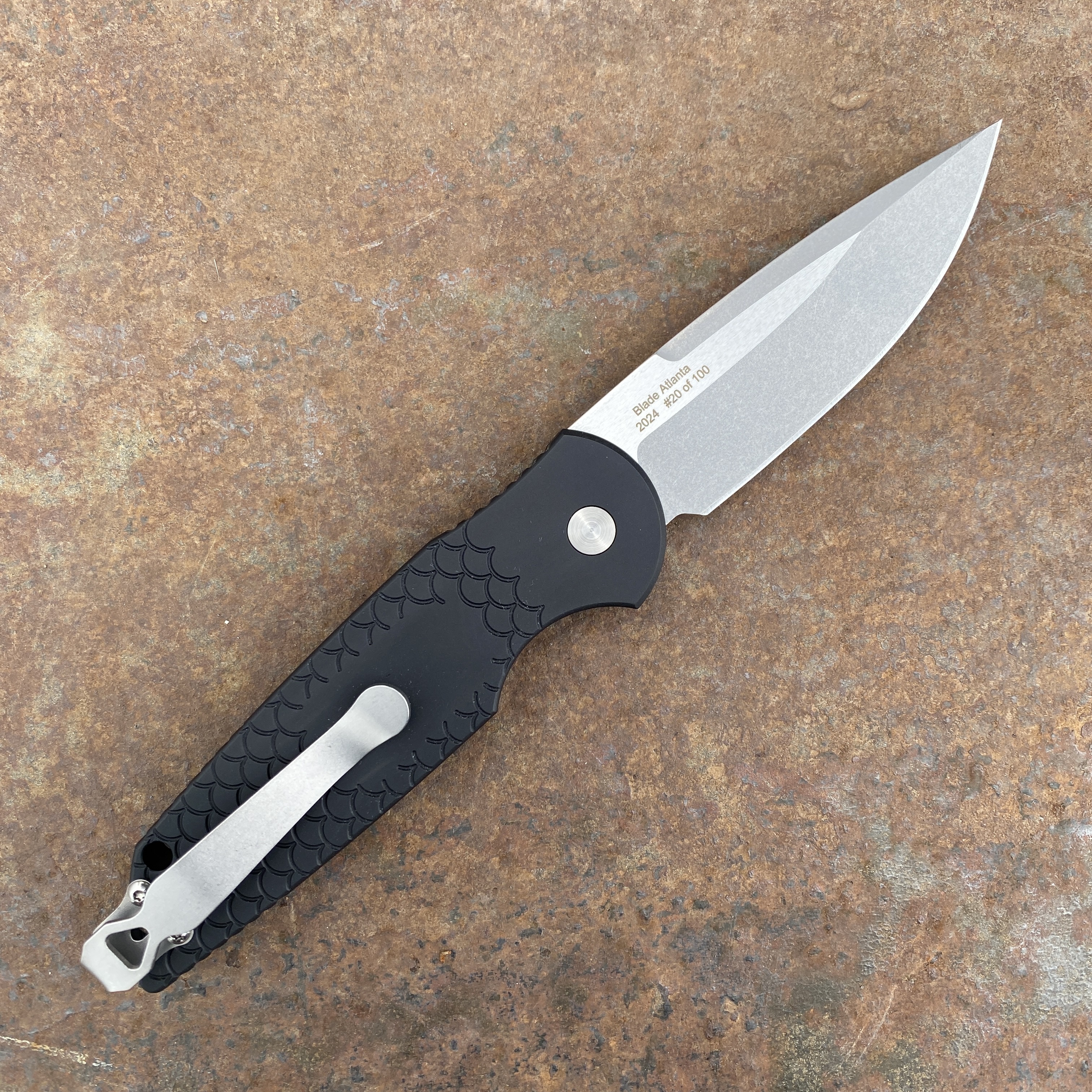 Pro-Tech TR-3 BladeShow 2024 Auto Fish Scale Aluminum Satin 154CM