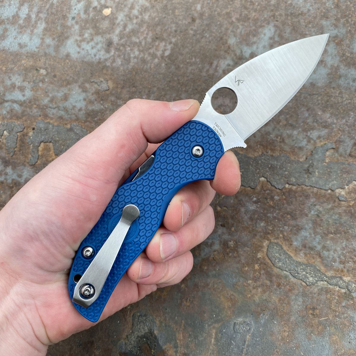 Spyderco Sage 5 LW Cobalt Blue FRN Scales Satin SPY27 Blade