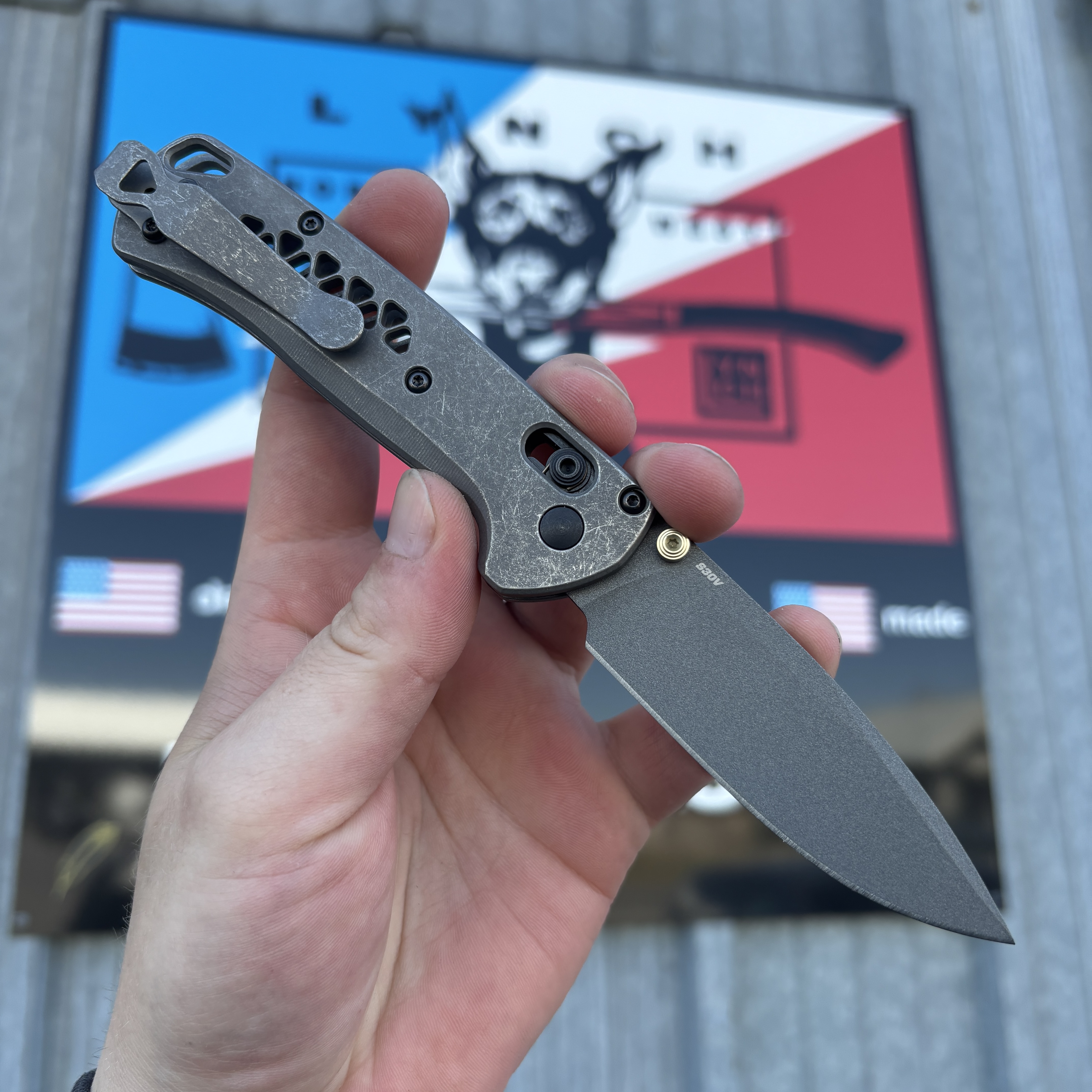 BenchmadeBugoutMOD2TitaniumSca