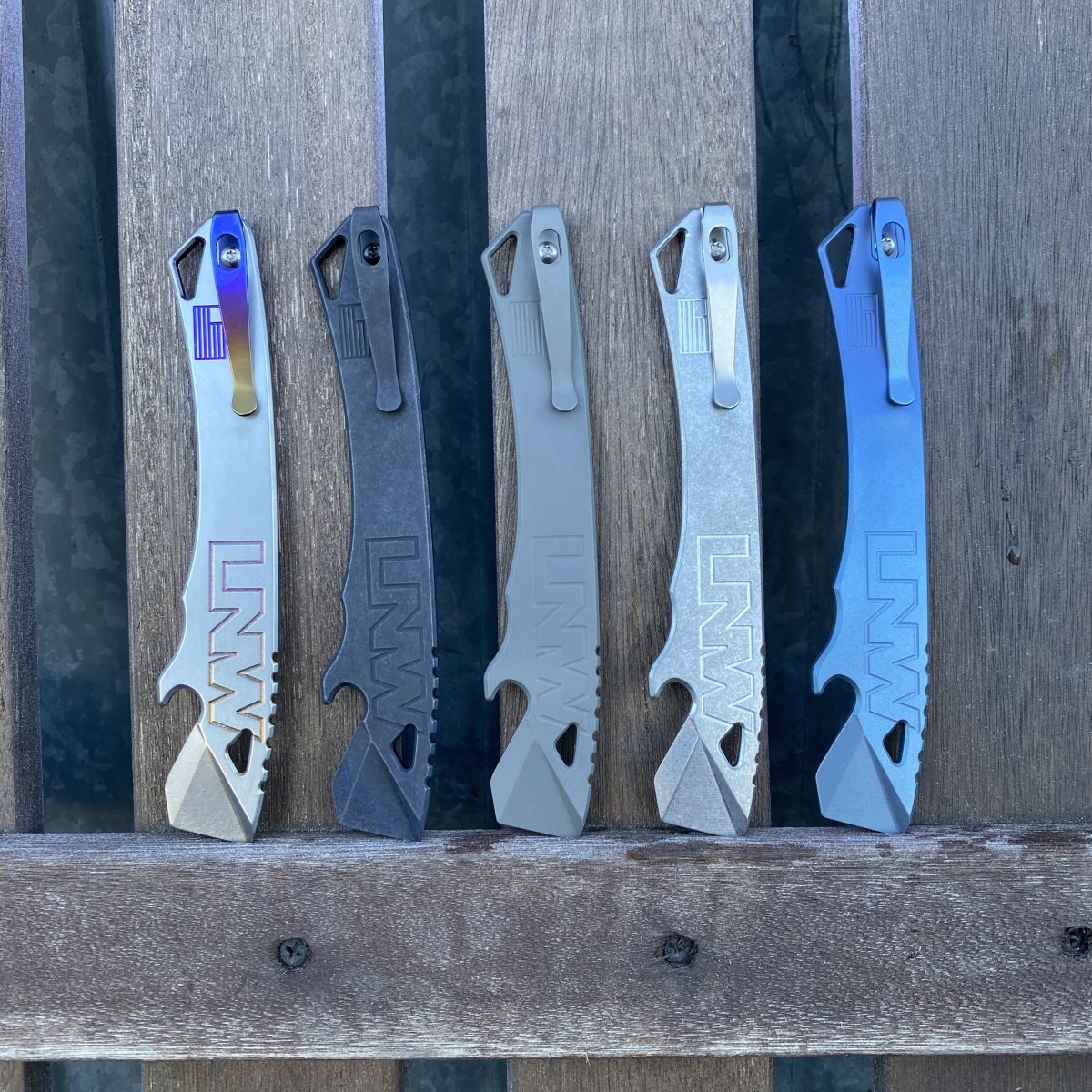 Best Case Scenario XL v1.0 Prybar Pocket Tool Feather Design