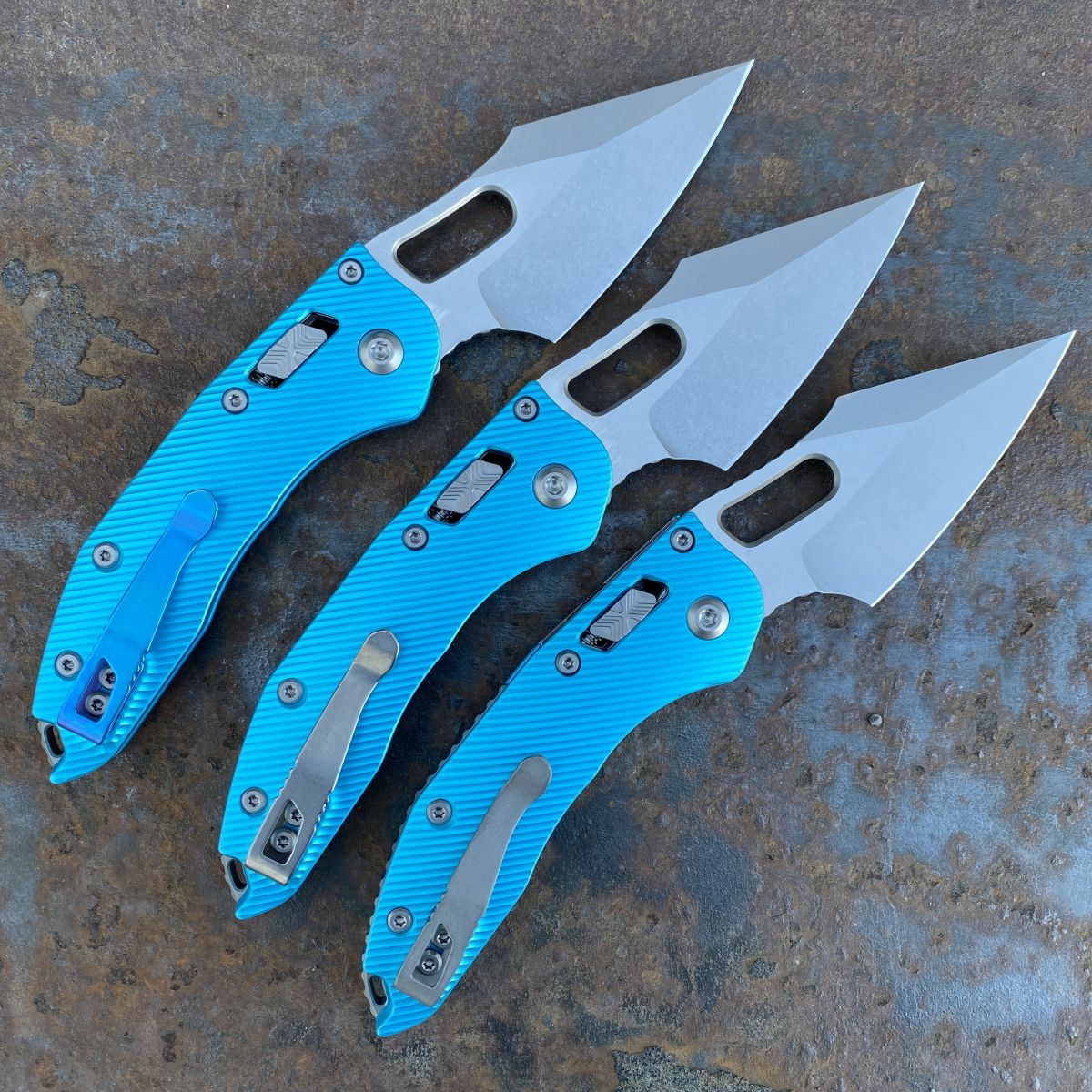 Microtech Stitch Ram-Lok Fluted Turquoise Aluminum Stonewashed