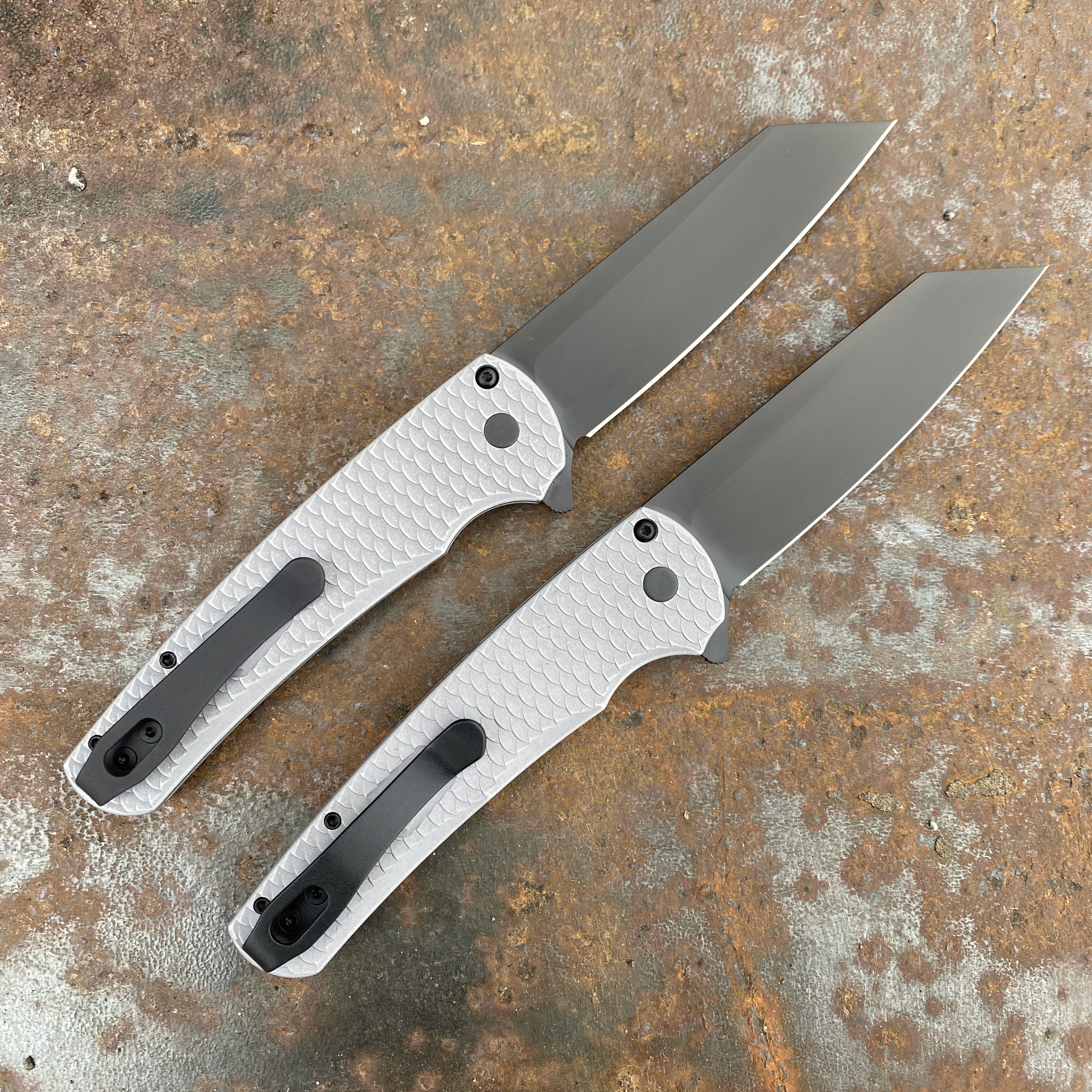 マリブボーイ Pro-Tech Malibu Grey Battle Dragon Aluminum DLC REV Tanto MagnaCut