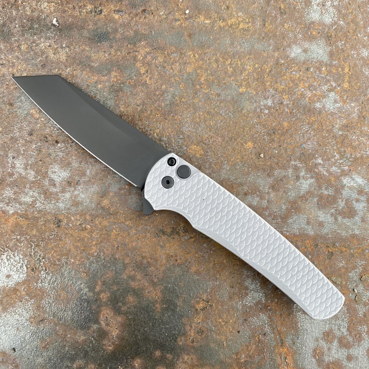 Pro-Tech Malibu Grey Battle Dragon Aluminum DLC REV Tanto MagnaCut