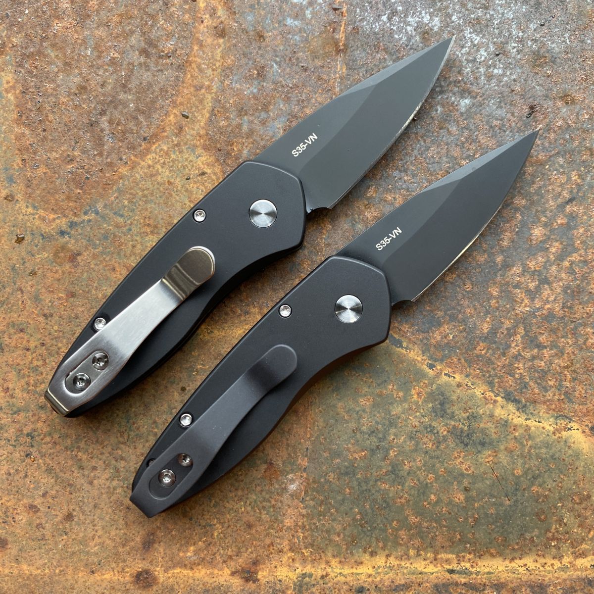 Pro-Tech Sprint Auto Swirl Milled Black Aluminum DLC S35V Blade