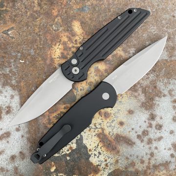 Pro-Tech TR-3 Auto Black Grooved Aluminum Beadblasted 154CM Blade Folding Knife