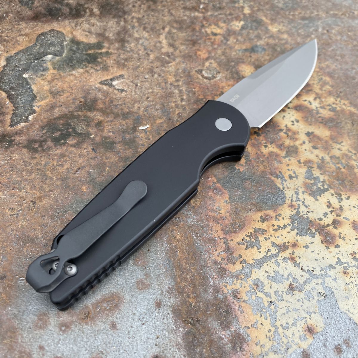 Pro-Tech TR-3 Auto Black Grooved Aluminum Beadblasted 154CM Blade