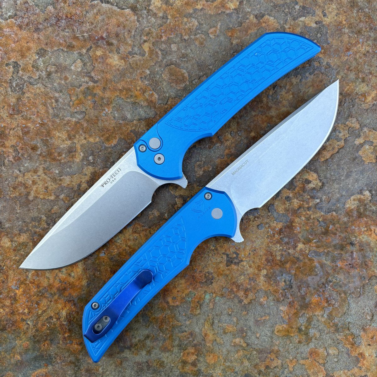 Pro-Tech Mordax Blue Gridlock Aluminum Stonewashed MagnaCut Blade
