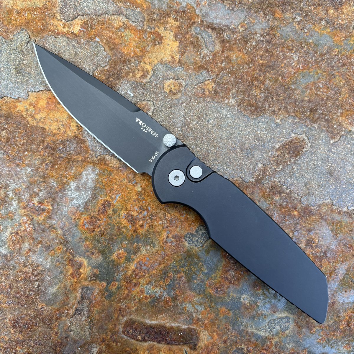 Pro-Tech TR-3 Integrity Black Aluminum Black DLC S35VN Blade
