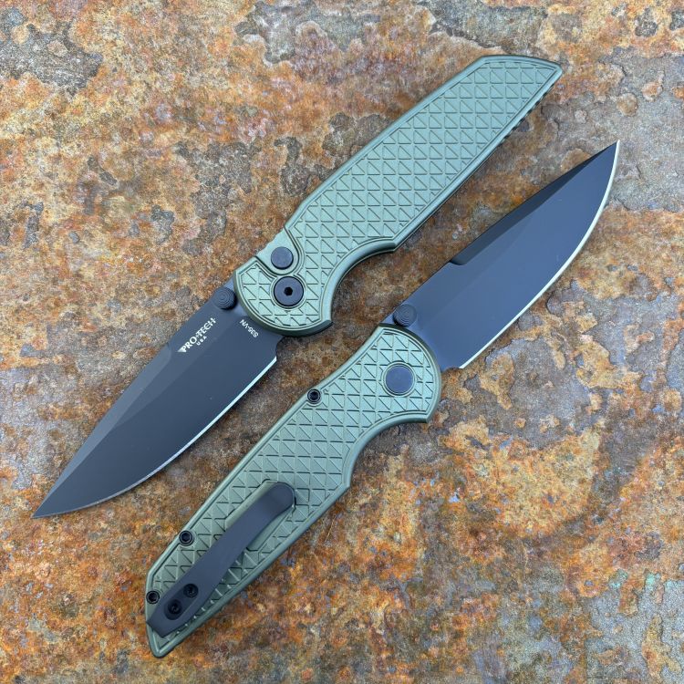 Pro-Tech TR-3 Integrity Relic Green Aluminum DLC Black S35VN Blade Folding Knife