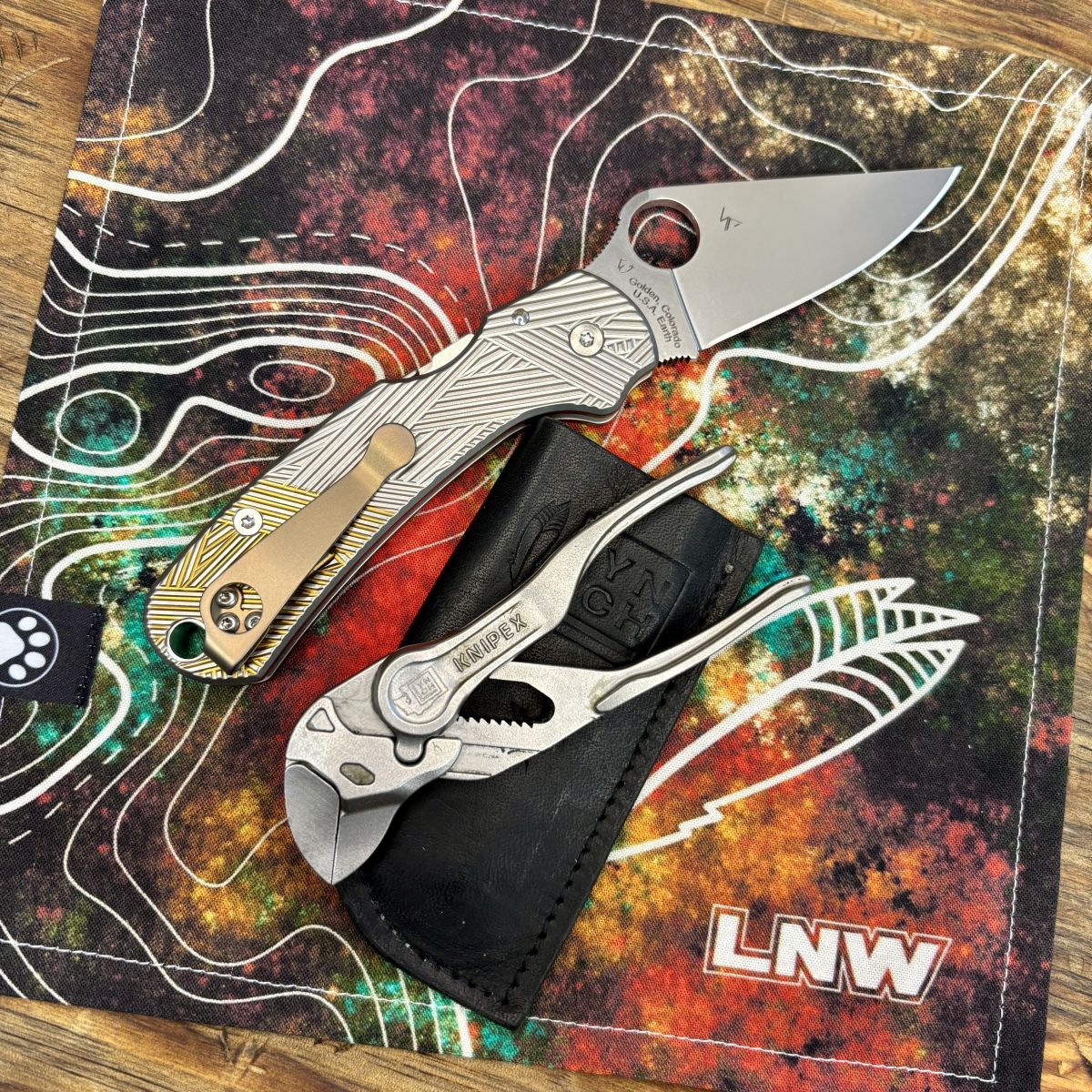 Spyderco Para 3 Dual-Tone Metallic Bronze Samurai Titanium Scales 