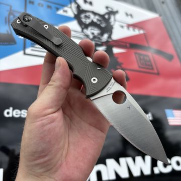 Spyderco Bodacious Skinny Sandwashed Samurai Titanium Scales Satin SPY27 SW Clip MOD Knife