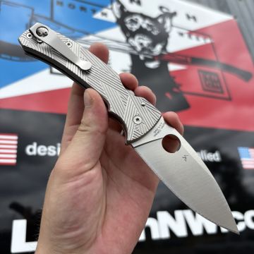 Spyderco Bodacious Skinny Glassblasted Samurai Titanium Scales Satin SPY27 Glass Clip MOD Knife