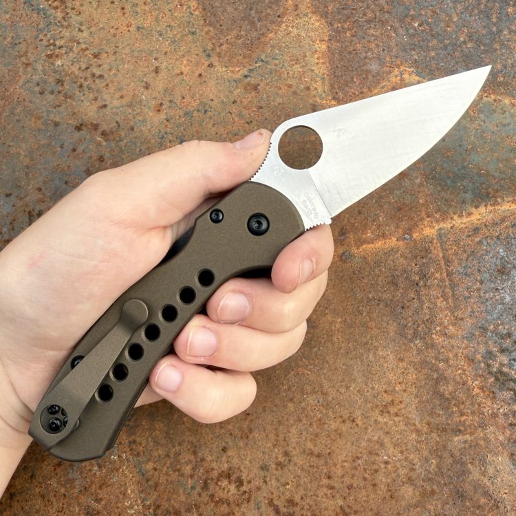 Spyderco Para 3 LW Skinny MOD 2 Midnight Bronze Speed Hole Satin MagnaCut STO BS BRZ MOD Knife