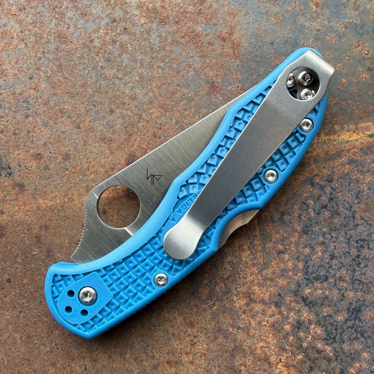 Spyderco Delica 4 Blue FRN VG-10 Blade Deep Carry Titanium Clip
